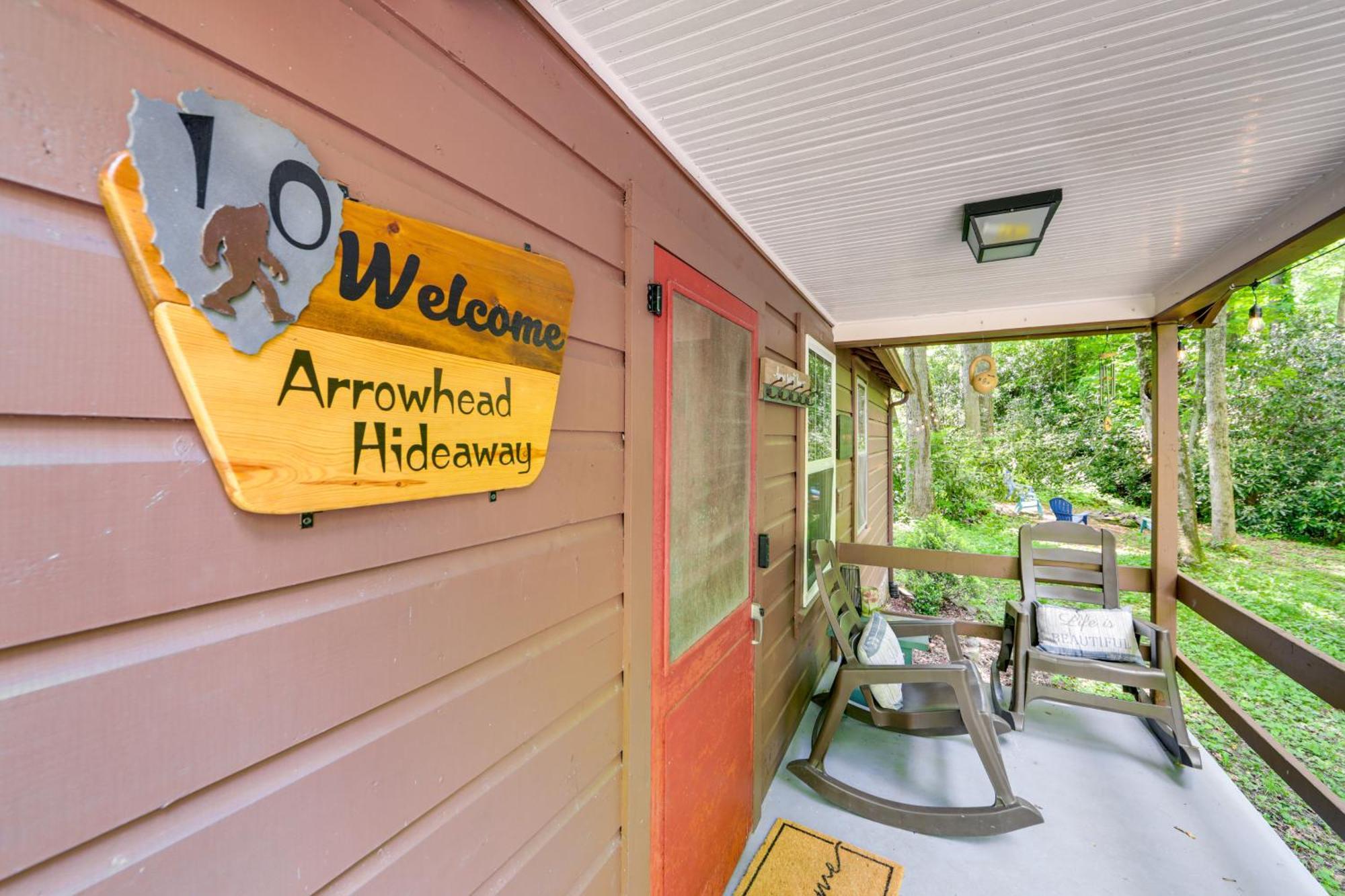 Pet-Friendly Creekside Cabin With Pool Access! Maggie Valley Exterior foto