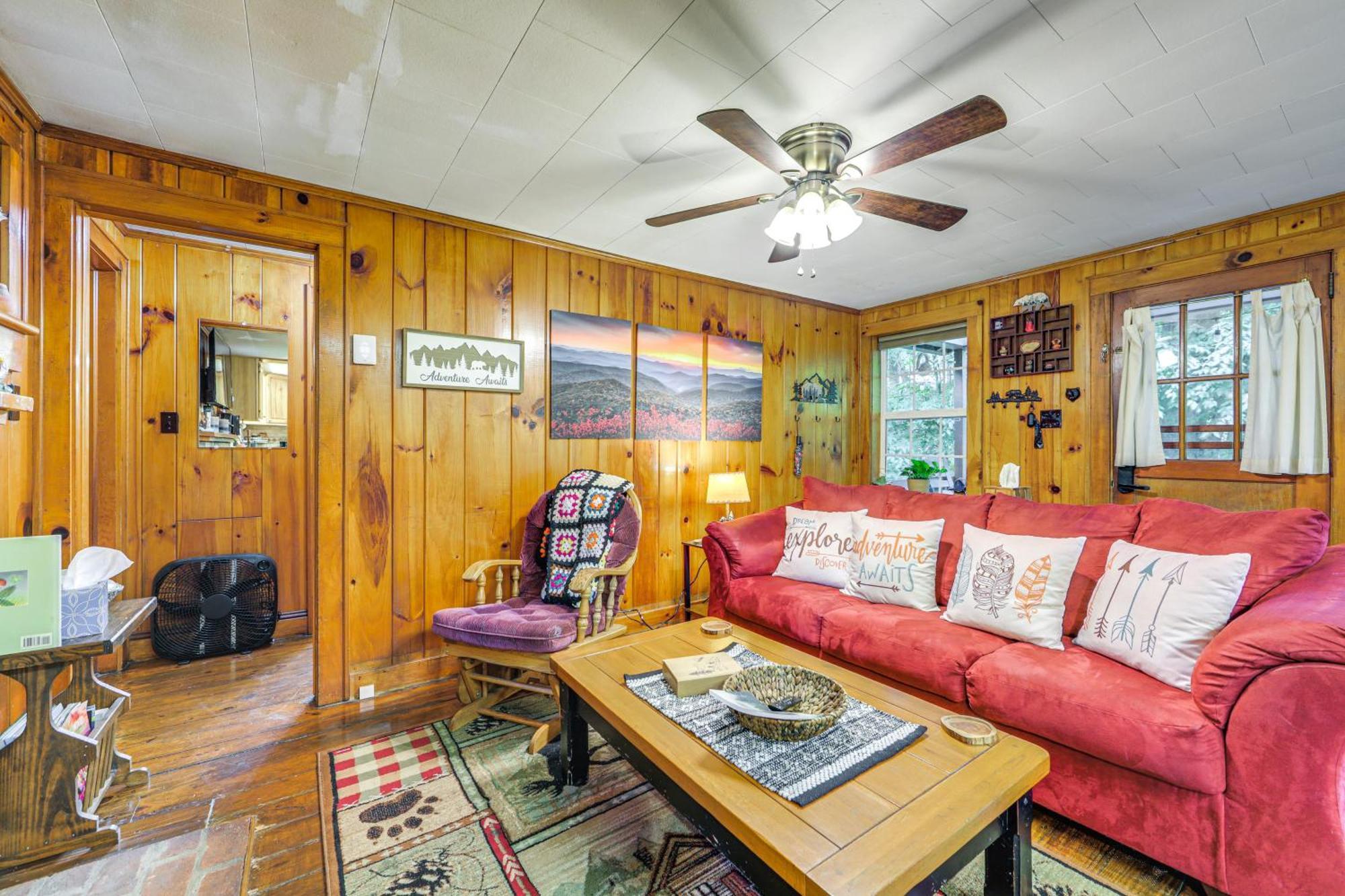 Pet-Friendly Creekside Cabin With Pool Access! Maggie Valley Exterior foto