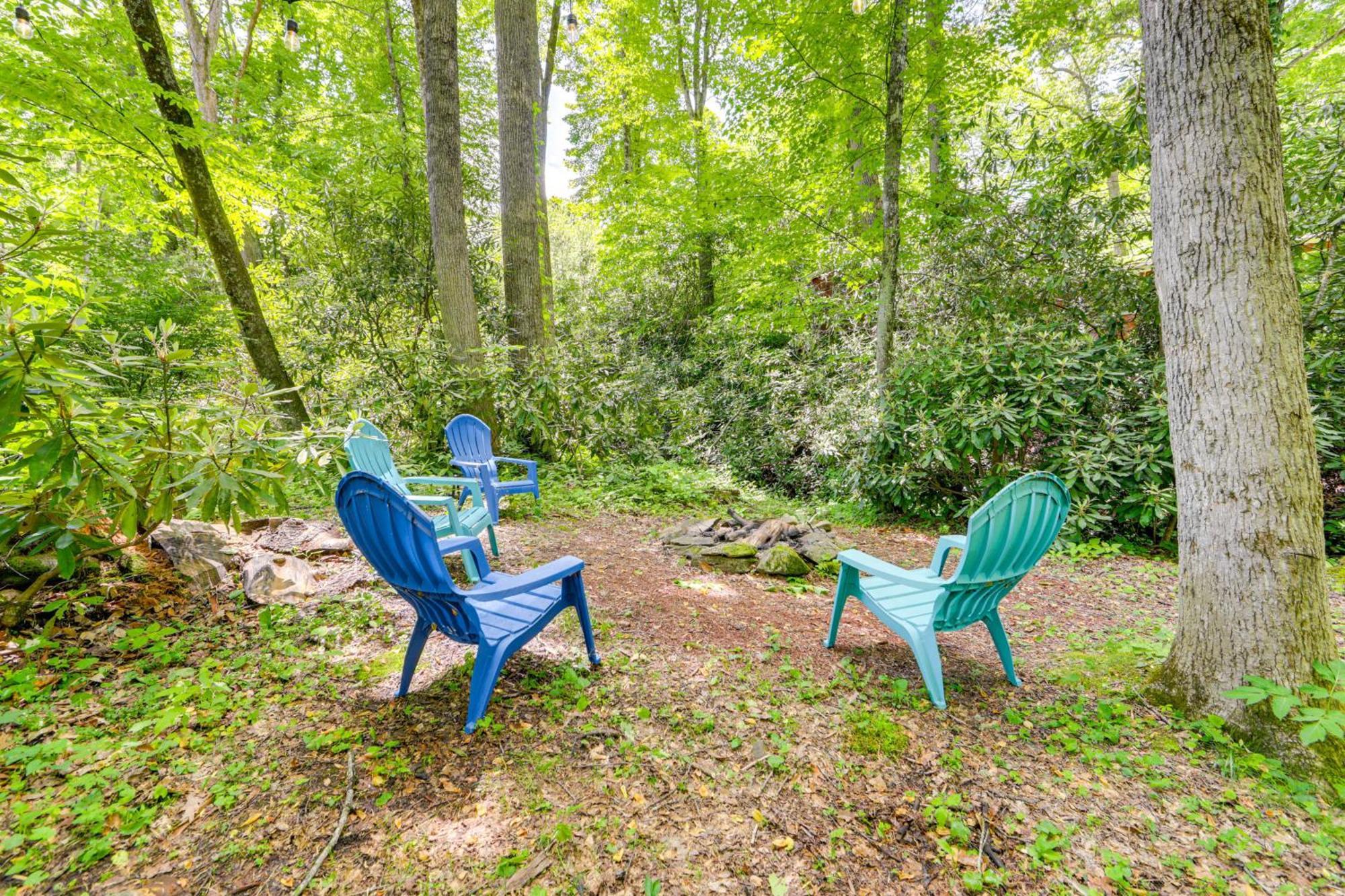 Pet-Friendly Creekside Cabin With Pool Access! Maggie Valley Exterior foto